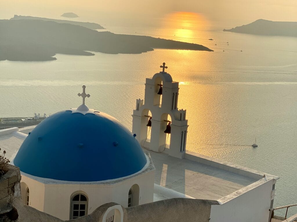 Santorini: Private Tours & Iconic Cruises